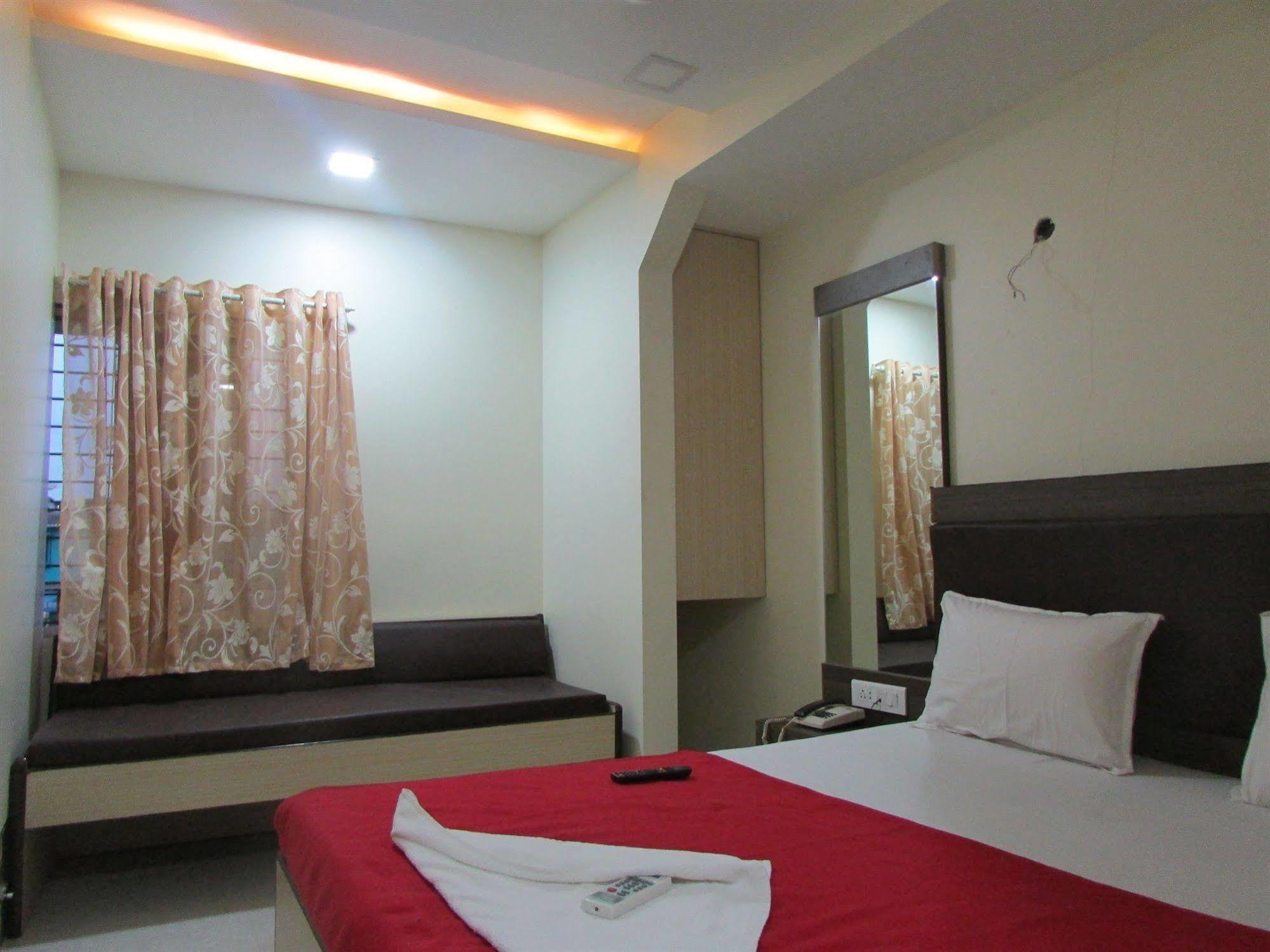Hotel Royal Annex Mumbai Exterior foto