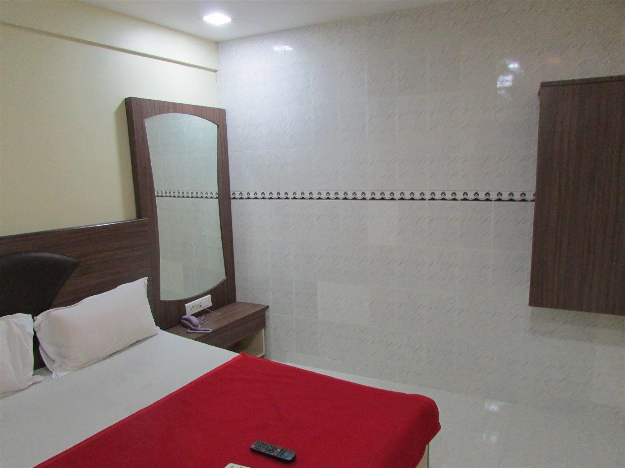 Hotel Royal Annex Mumbai Exterior foto